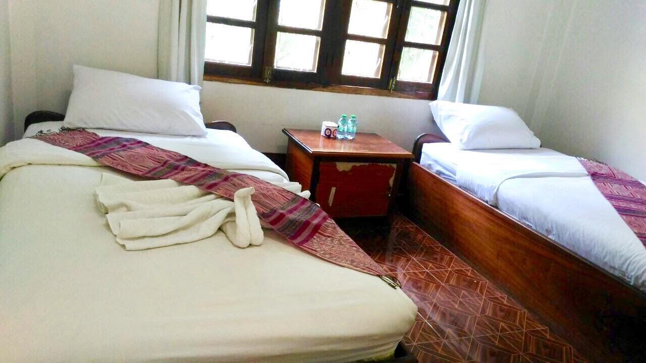 Syvongsack Guesthouse Muang Pakbèng Buitenkant foto